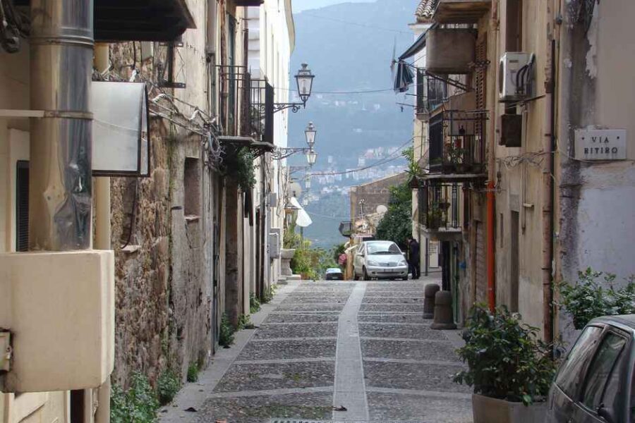 L’ Acqua in via Torres torna potabile , divieto revocato