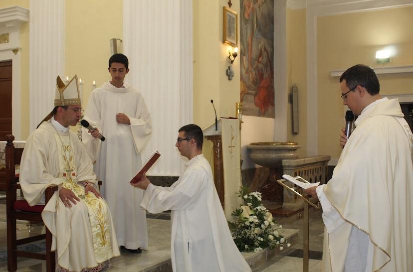 Don Andrea Palmeri- La chiesa di San Francesco ha accolto il suo nuovo parroco.